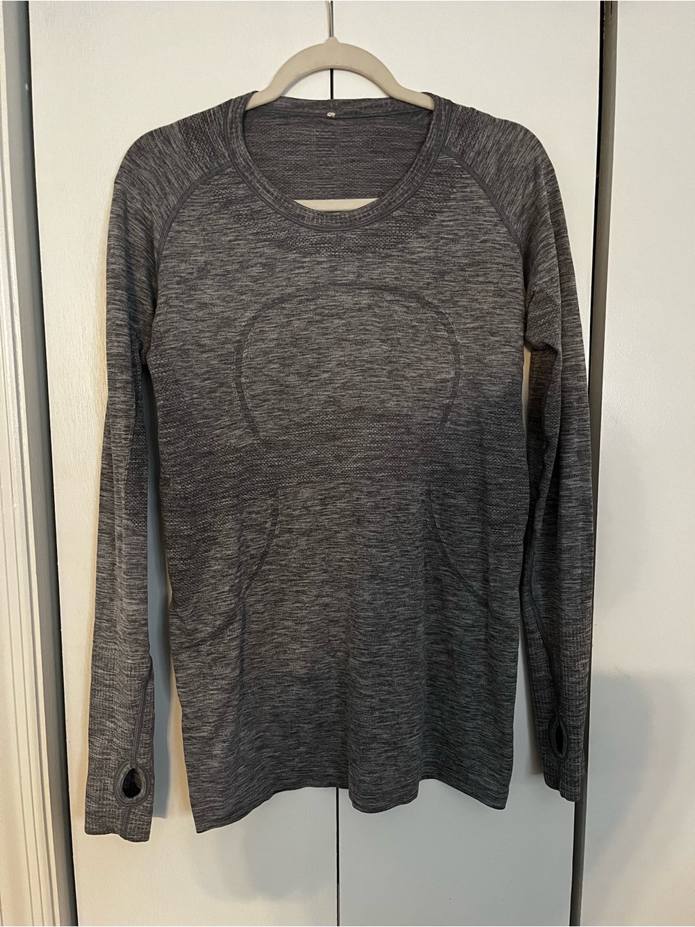 lululemon athletica Women's Long Sleeve Seamless Grey Top Size 12
